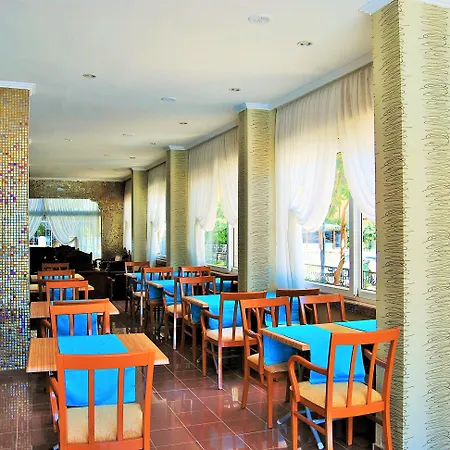 Select & Aparthotel 3*