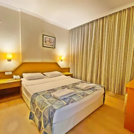Select & Aparthotel